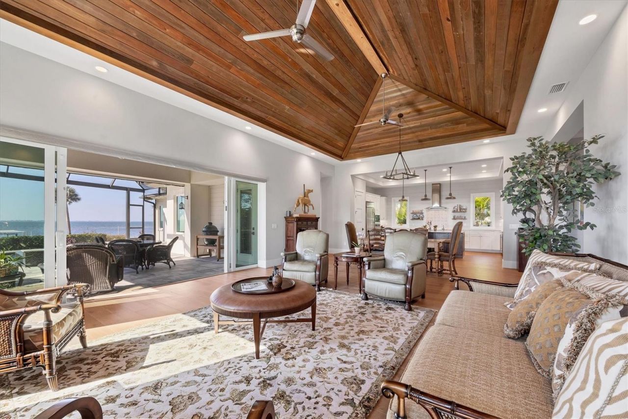 7927 Longbay Boulevard, Sarasota, FL 34243 Photo