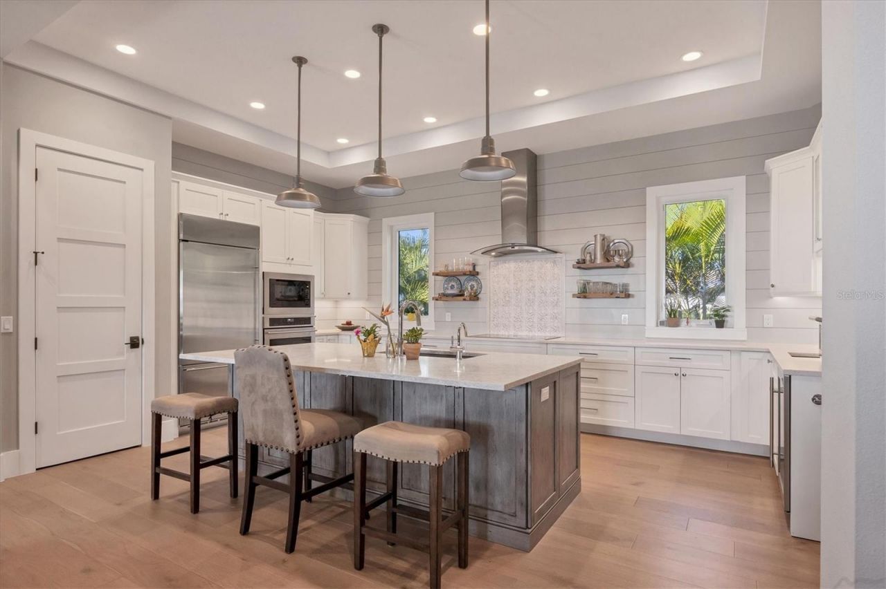 7927 Longbay Boulevard, Sarasota, FL 34243 Photo