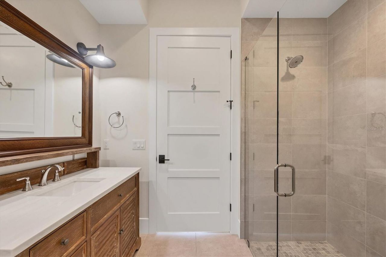 7927 Longbay Boulevard, Sarasota, FL 34243 Photo