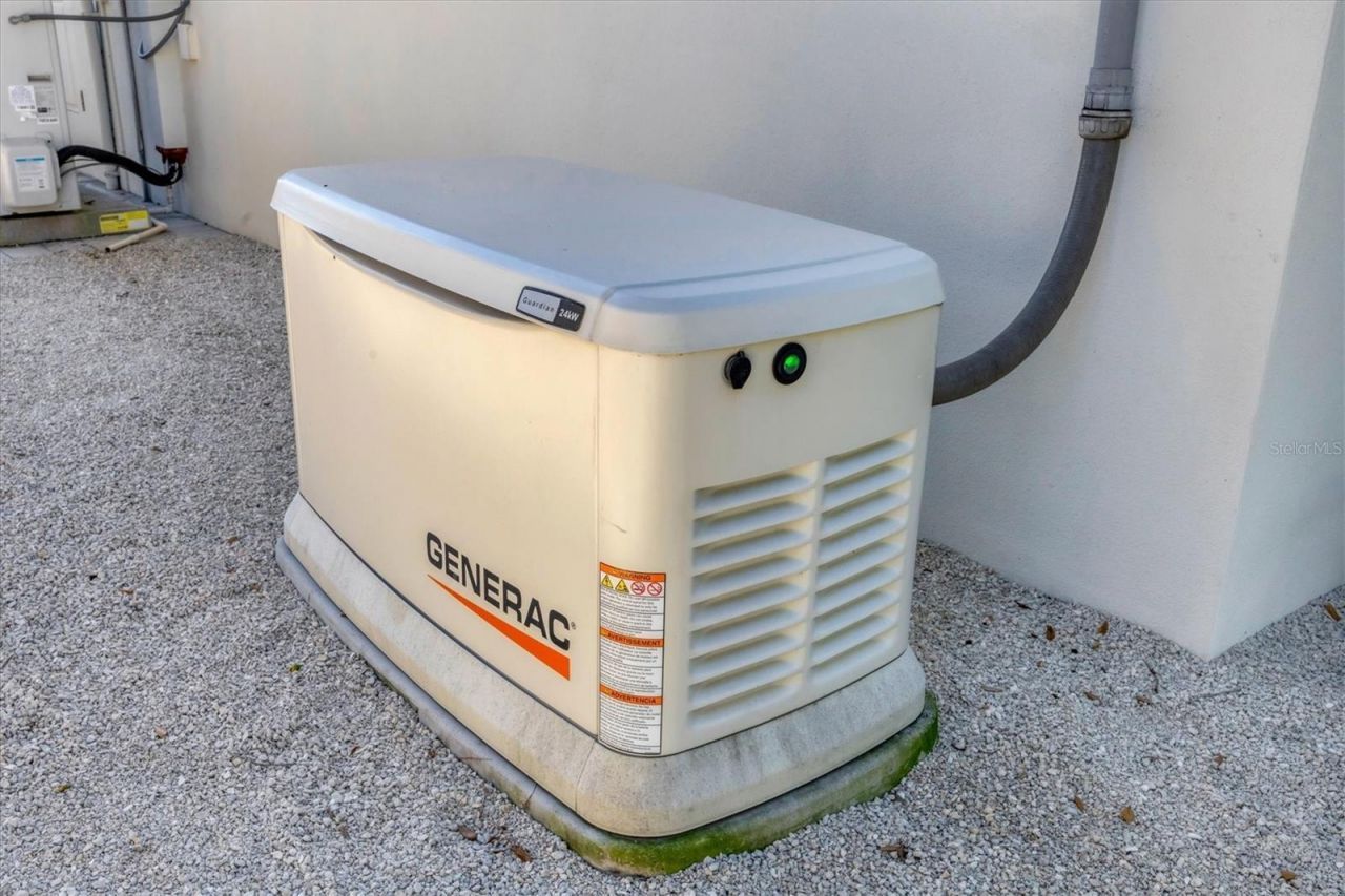 7927 Longbay Boulevard, Sarasota, FL 34243 Photo