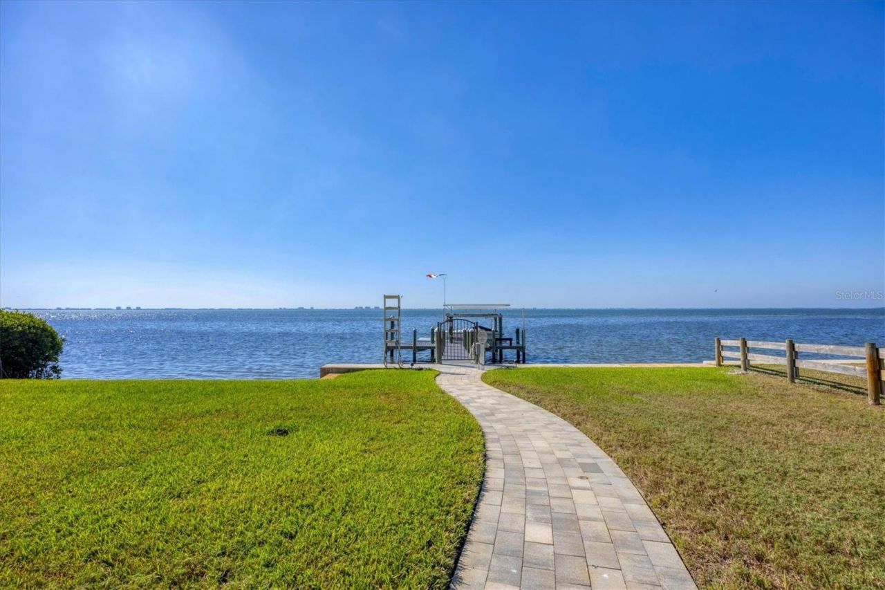 7927 Longbay Boulevard, Sarasota, FL 34243 Photo