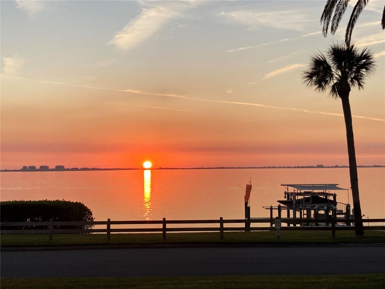 7927 Longbay Boulevard, Sarasota, FL 34243 Photo