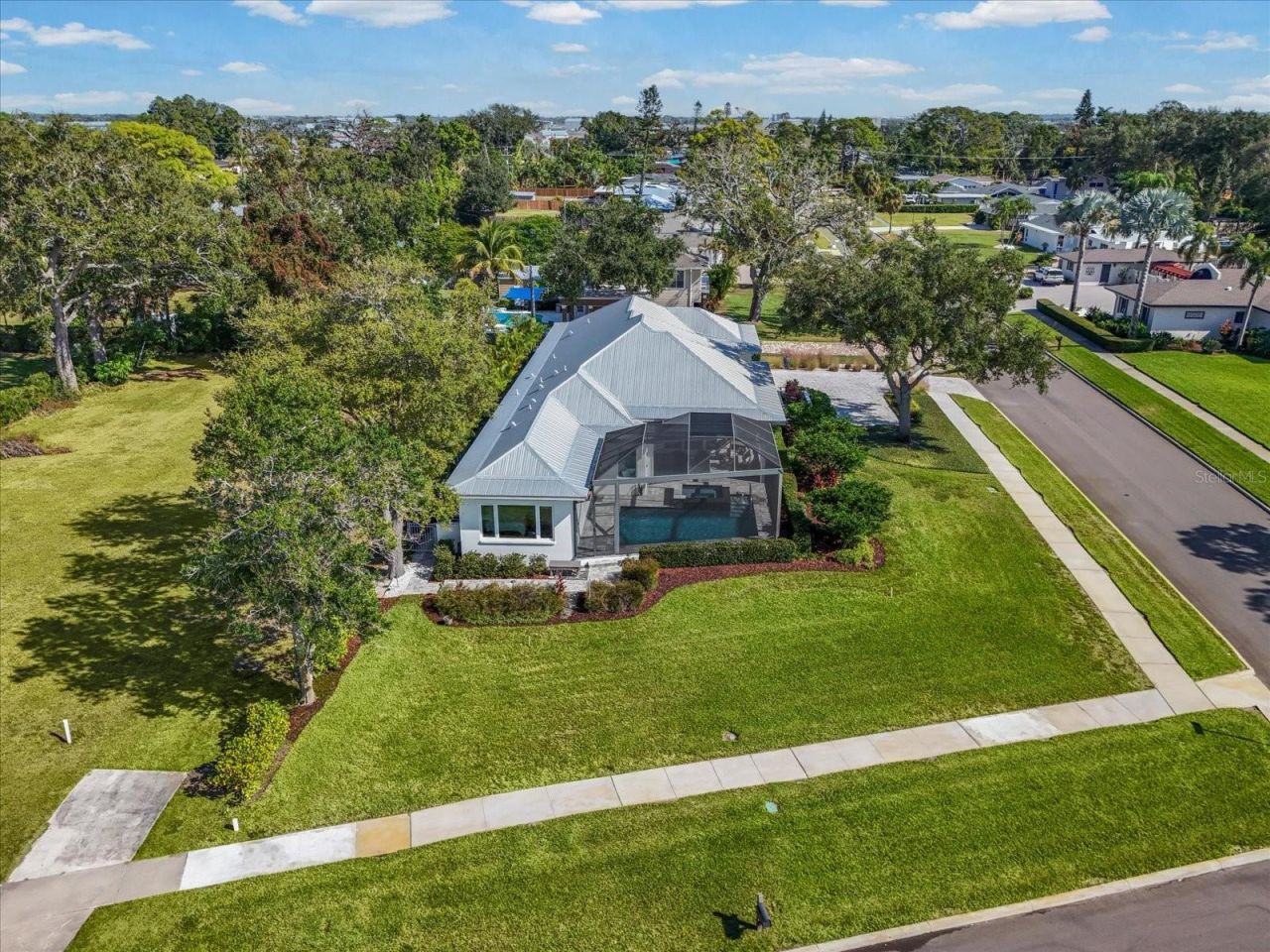 7927 Longbay Boulevard, Sarasota, FL 34243 Photo