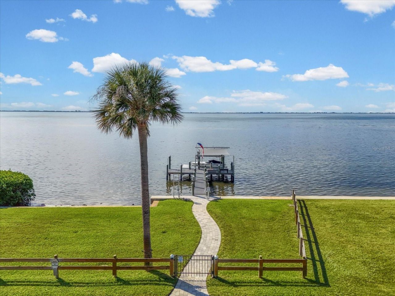 7927 Longbay Boulevard, Sarasota, FL 34243 Photo