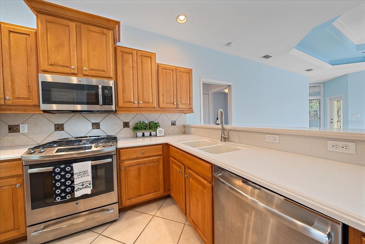 6619 Pinefeather Court, Bradenton, FL 34203 Photo