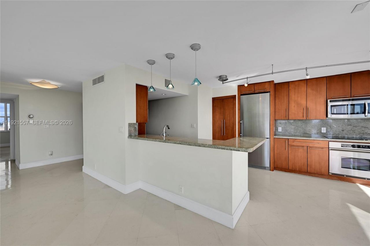 936 Intracoastal Dr, Unit 15H, Fort Lauderdale, FL 33304 Photo