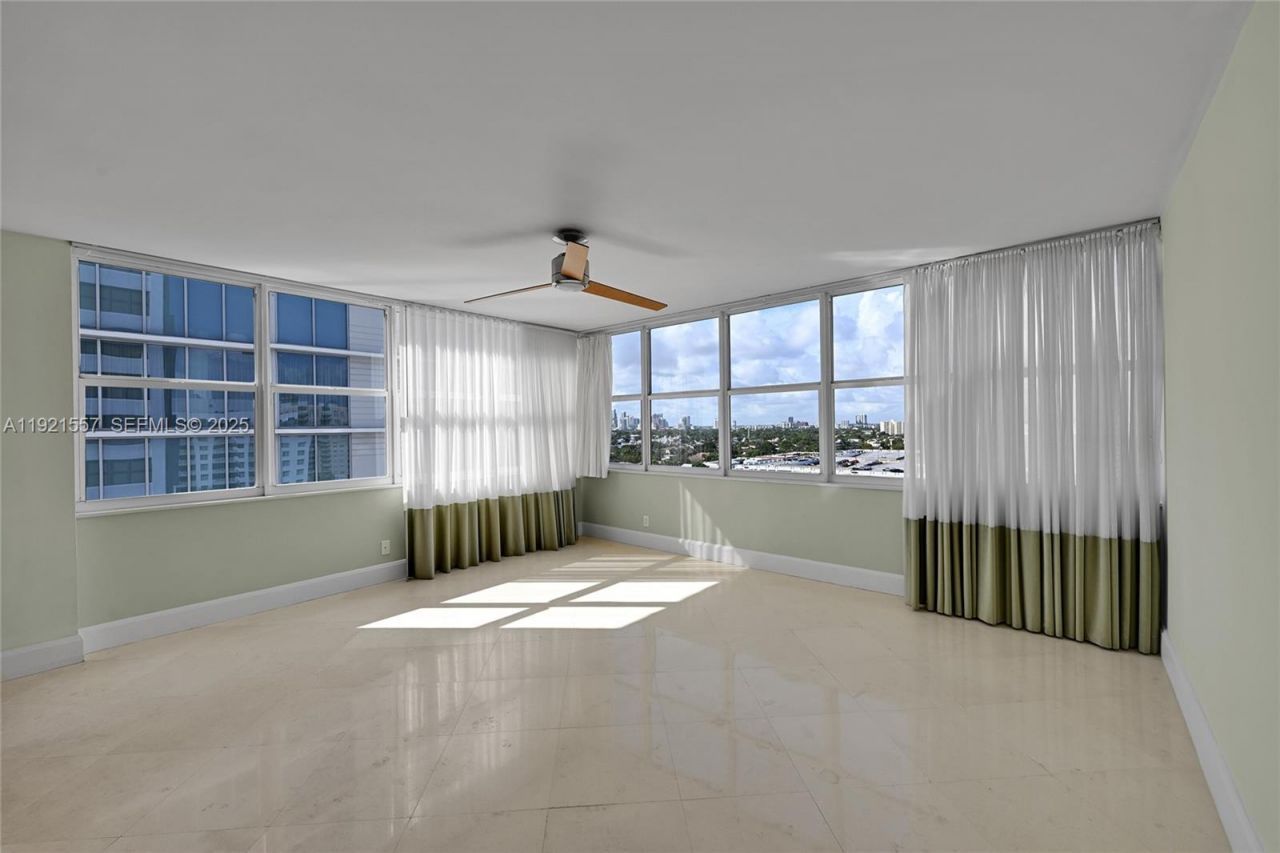 936 Intracoastal Dr, Unit 15H, Fort Lauderdale, FL 33304 Photo