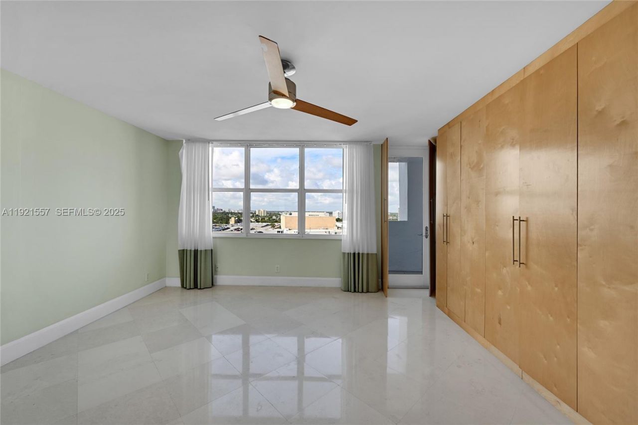 936 Intracoastal Dr, Unit 15H, Fort Lauderdale, FL 33304 Photo