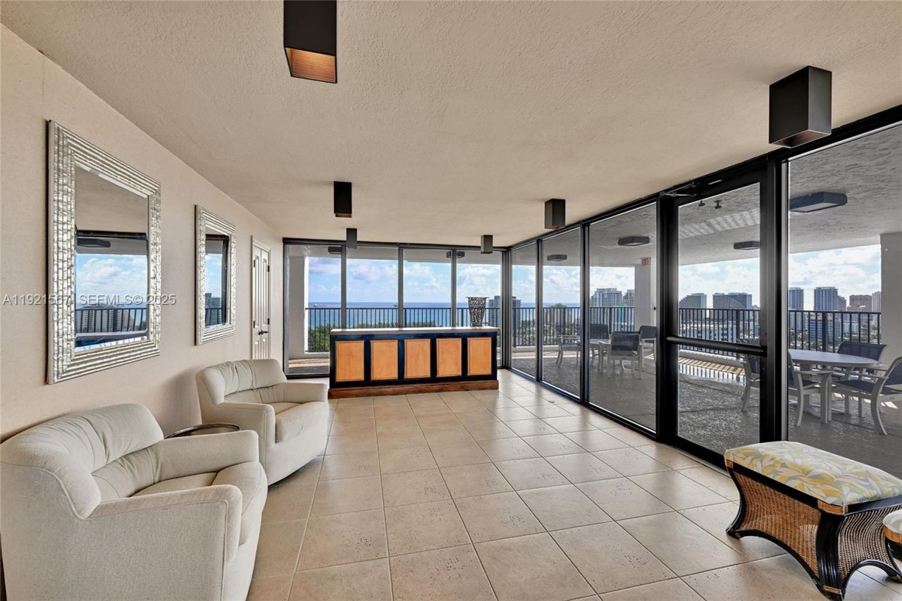 936 Intracoastal Dr, Unit 15H, Fort Lauderdale, FL 33304 Photo