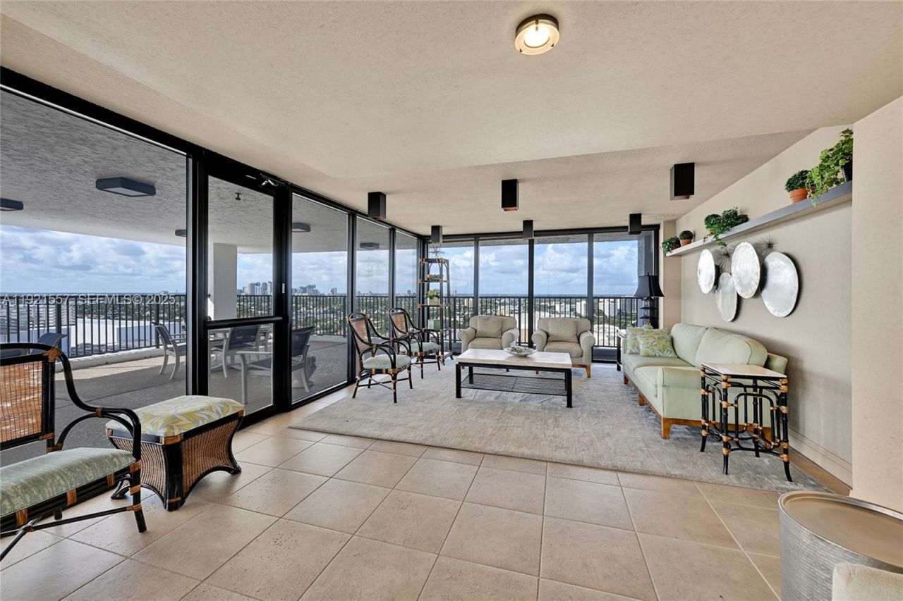 936 Intracoastal Dr, Unit 15H, Fort Lauderdale, FL 33304 Photo