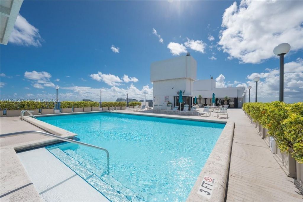 936 Intracoastal Dr, Unit 15H, Fort Lauderdale, FL 33304 Photo