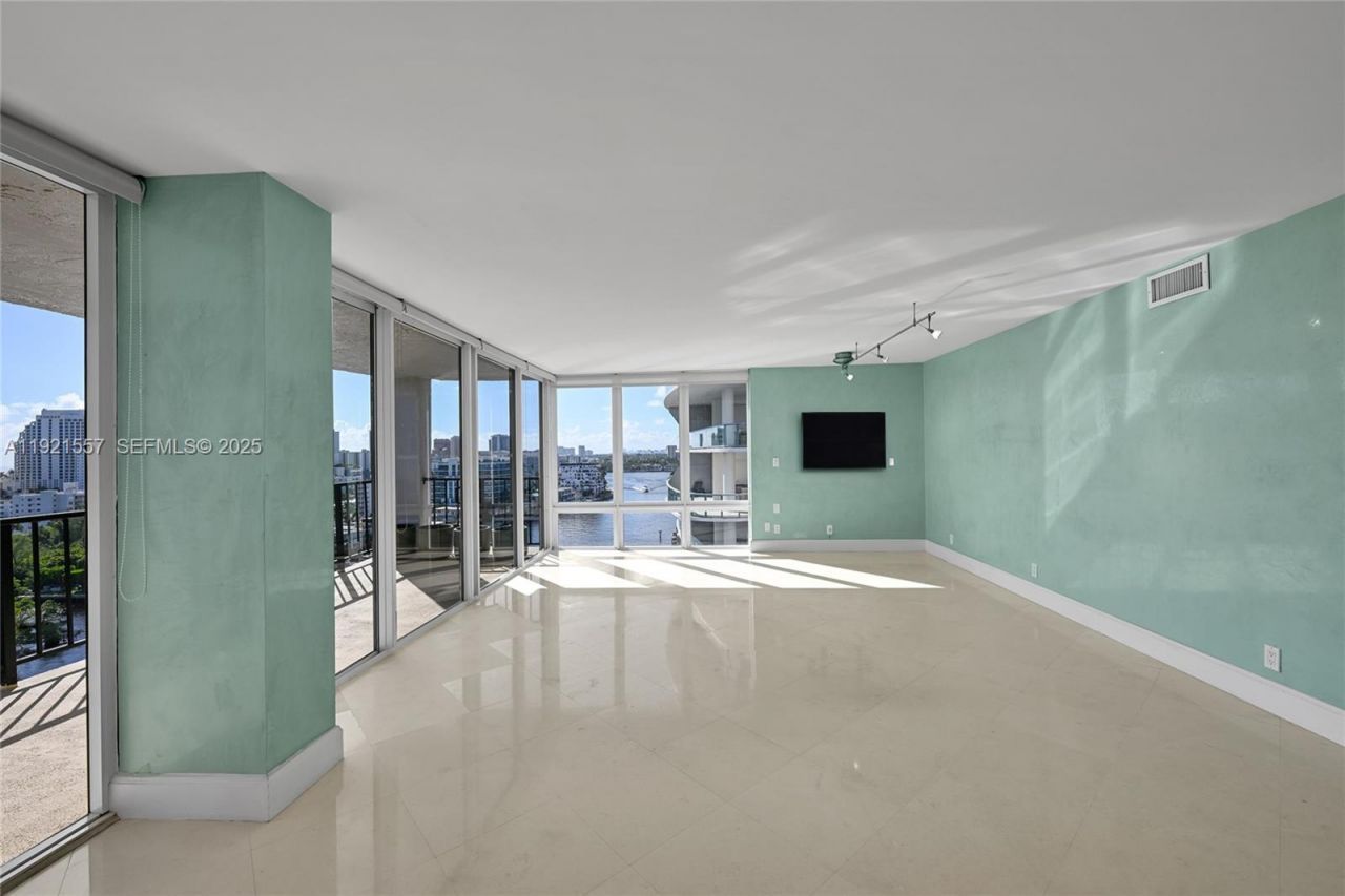 936 Intracoastal Dr, Unit 15H, Fort Lauderdale, FL 33304 Photo