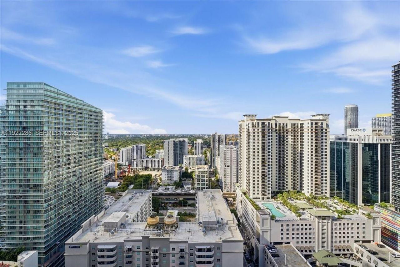 1000 Brickell Plz, Unit 3211, Miami, FL 33131 Photo