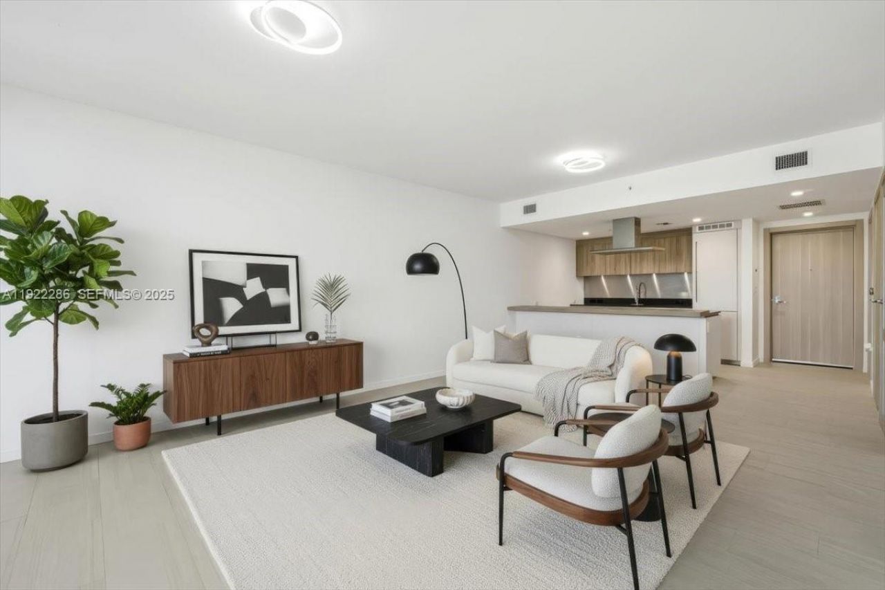 1000 Brickell Plz, Unit 3211, Miami, FL 33131 Photo