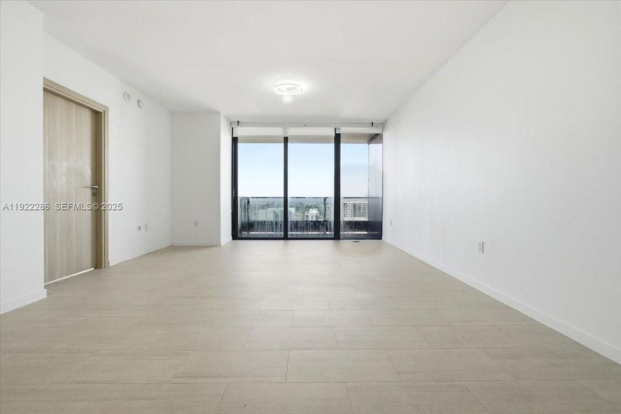 1000 Brickell Plz, Unit 3211, Miami, FL 33131 Photo