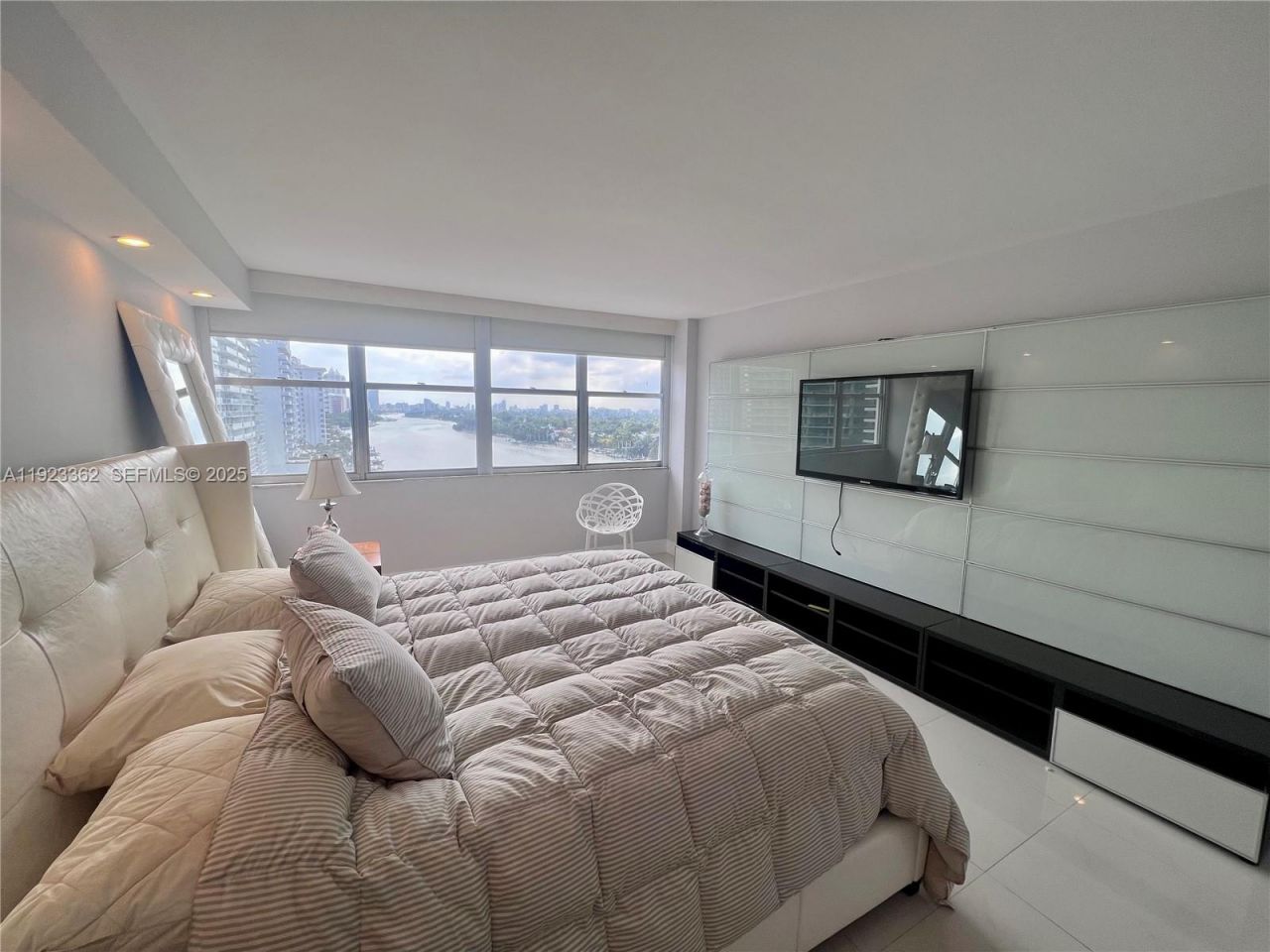 5838 Collins Ave, Unit 8B, Miami Beach, FL 33140 Photo