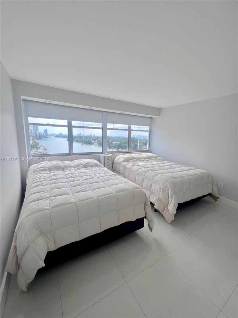 5838 Collins Ave, Unit 8B, Miami Beach, FL 33140 Photo