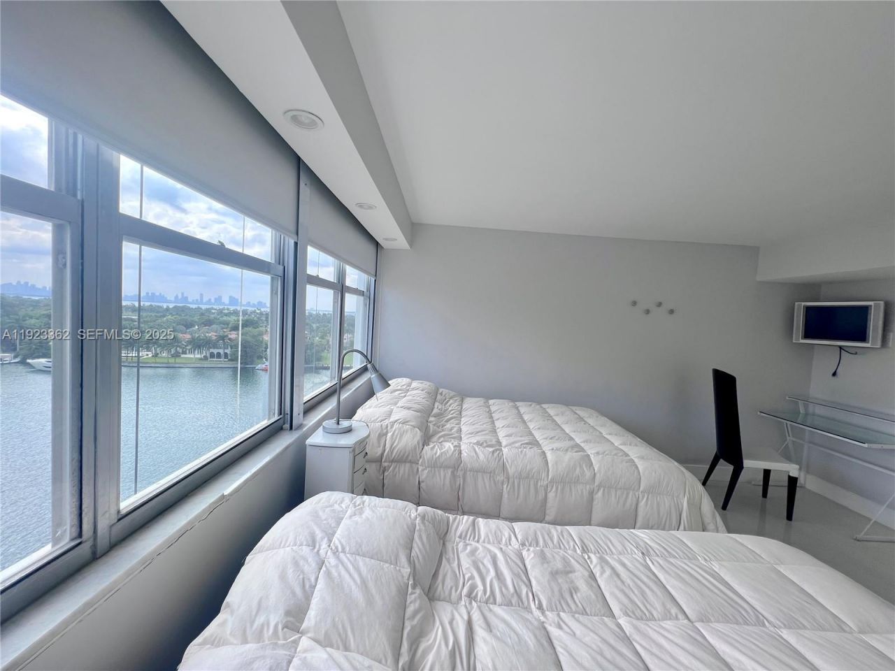 5838 Collins Ave, Unit 8B, Miami Beach, FL 33140 Photo