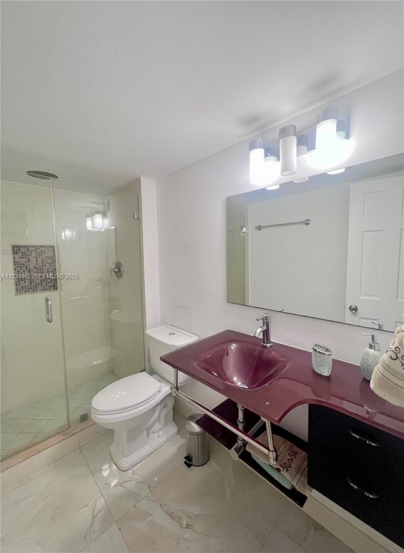 5838 Collins Ave, Unit 8B, Miami Beach, FL 33140 Photo