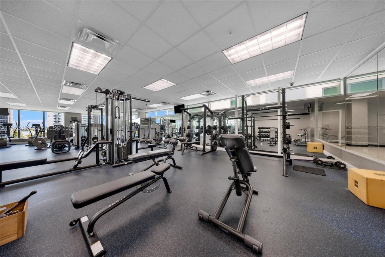 7930 East Dr, Unit 506, North Bay Village, FL 33141 Photo