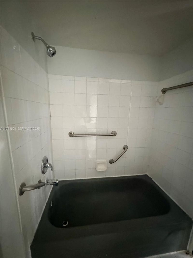 450 S Park Rd, Unit 5-307, Hollywood, FL 33021 Photo