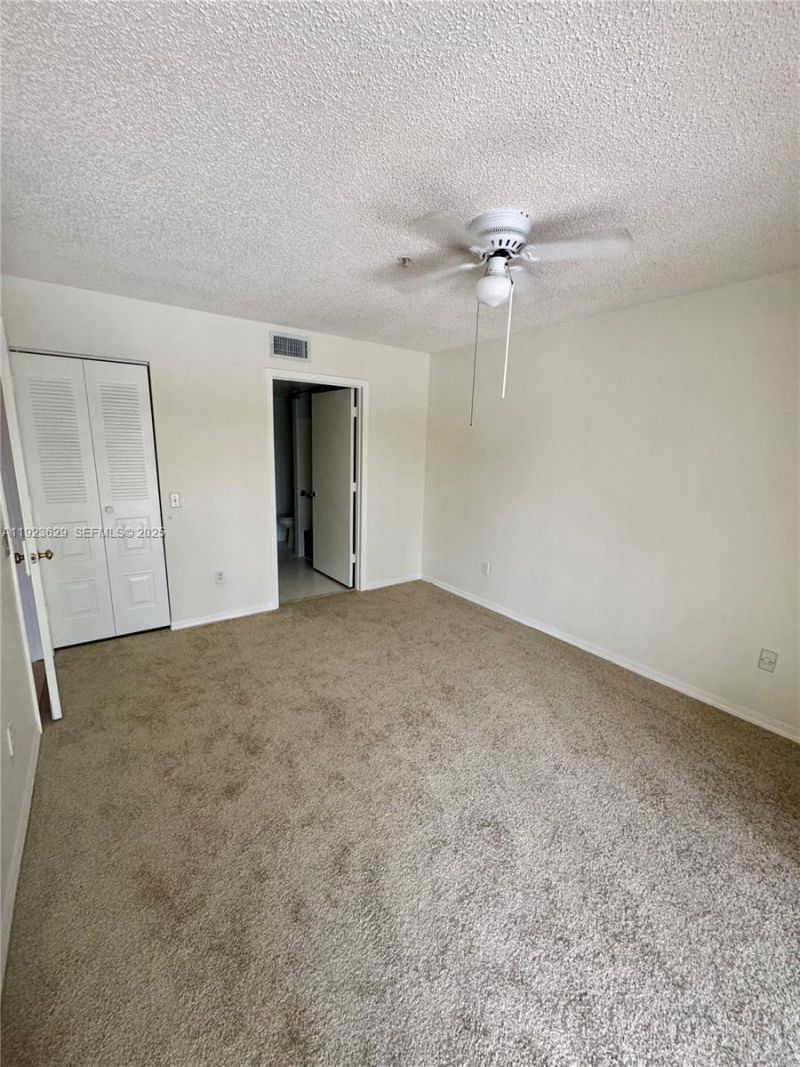 450 S Park Rd, Unit 5-307, Hollywood, FL 33021 Photo