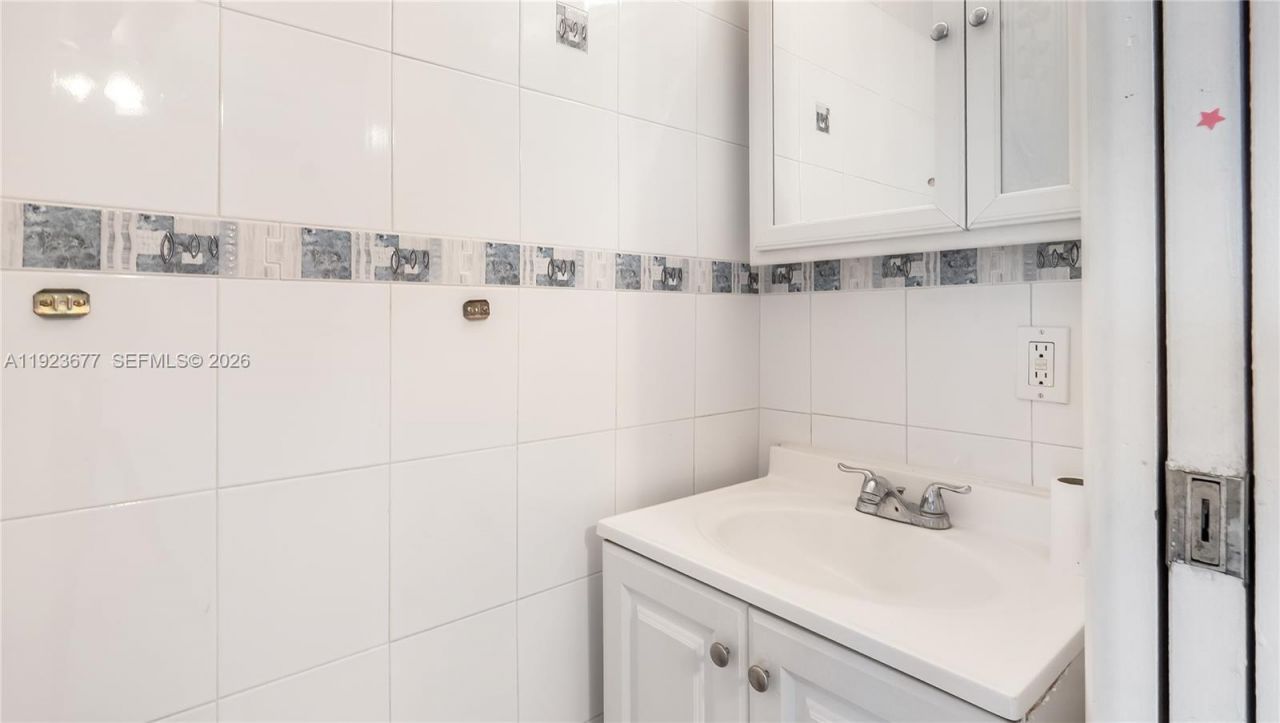 12065 SW 18th St, Unit 8-49, Miami, FL 33175 Photo