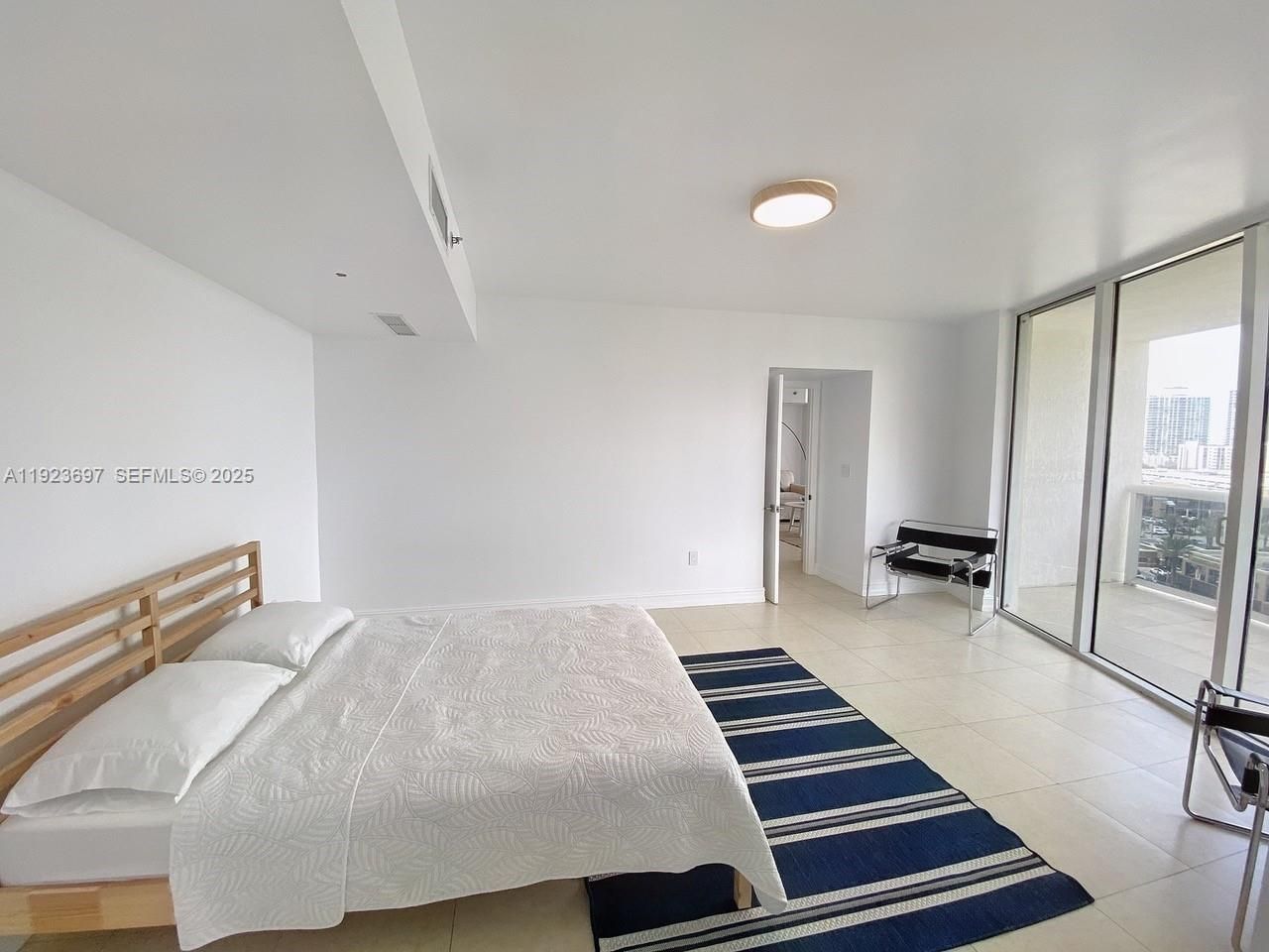 17201 Collins Ave, Unit 1009, Sunny Isles Beach, FL 33160 Photo