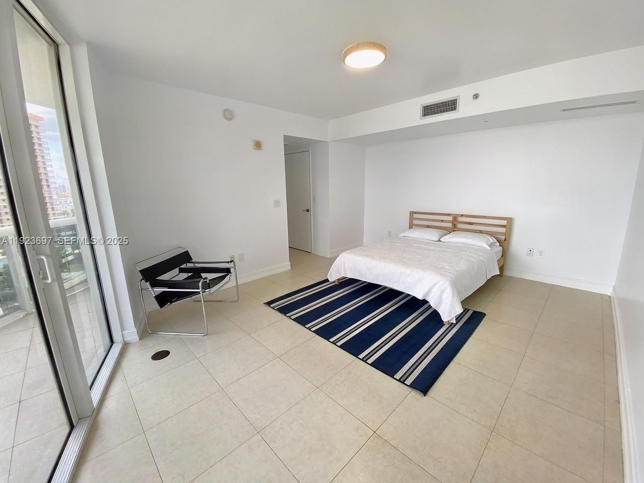 17201 Collins Ave, Unit 1009, Sunny Isles Beach, FL 33160 Photo