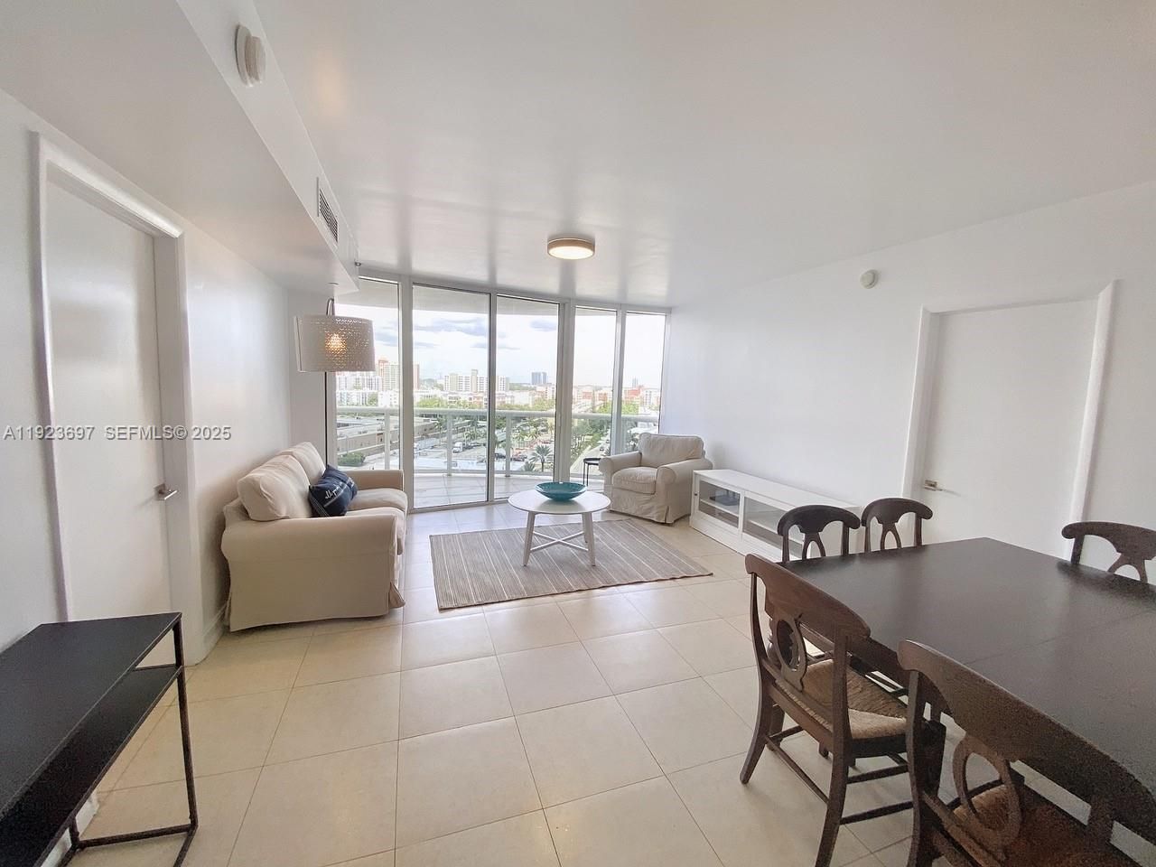 17201 Collins Ave, Unit 1009, Sunny Isles Beach, FL 33160 Photo