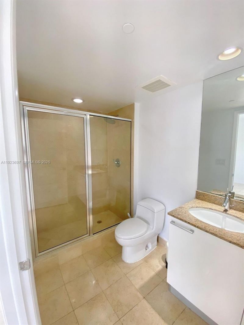 17201 Collins Ave, Unit 1009, Sunny Isles Beach, FL 33160 Photo