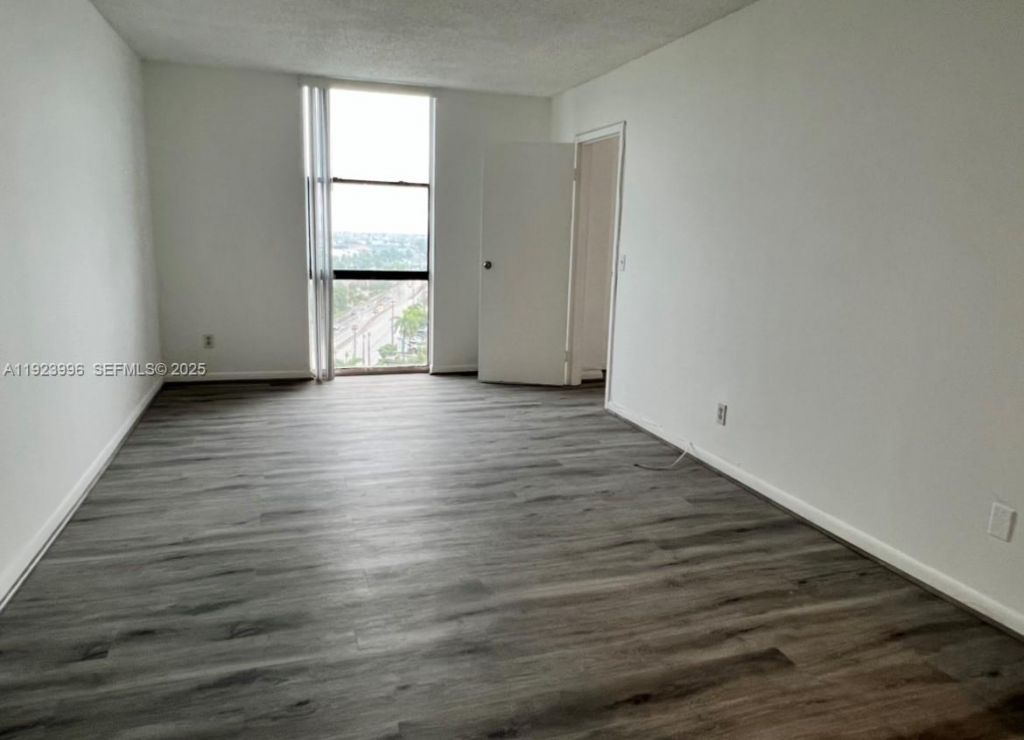 13499 Biscayne Blvd, Unit 1205, North Miami, FL 33181 Photo