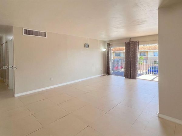 4530 NW 79th Ave, Unit 2A, Doral, FL 33166