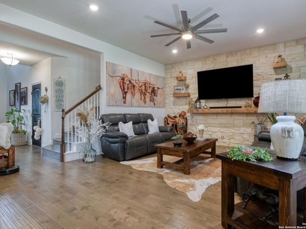 1531 Esser Xing, New Braunfels, TX 78132