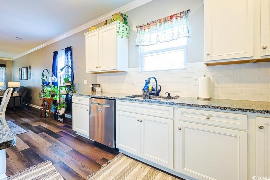 207 Long Leaf Pine Dr. Photo 8