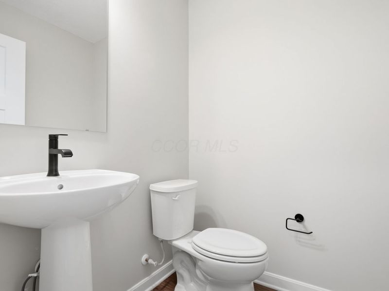 304 Cherry Hills Road, Commercial Point, OH 43116 Photo 6