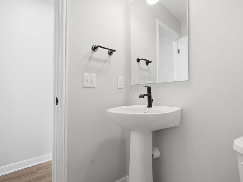 304 Cherry Hills Road, Commercial Point, OH 43116 Photo 7