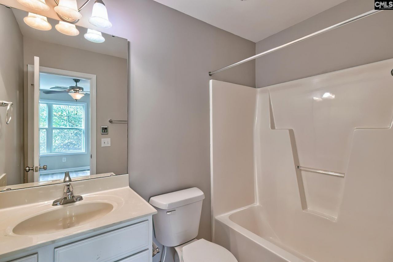 833 Forest Park Road  Photo 16