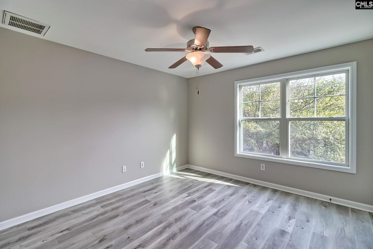 833 Forest Park Road  Photo 17