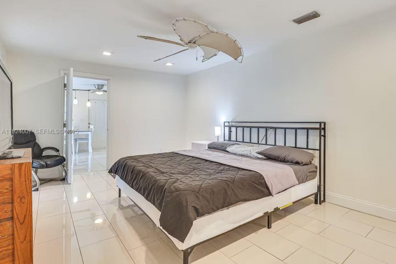 6950 SW 26th St, Miramar, FL 33023 Photo