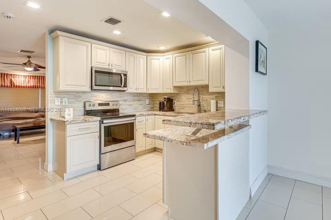 6950 SW 26th St, Miramar, FL 33023 Photo