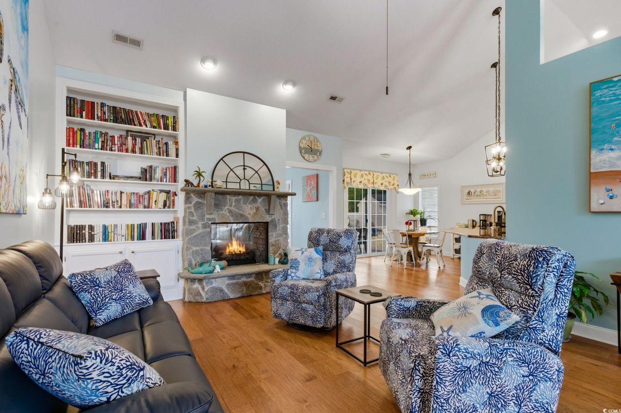 310 Muirfield Rd. Photo 5