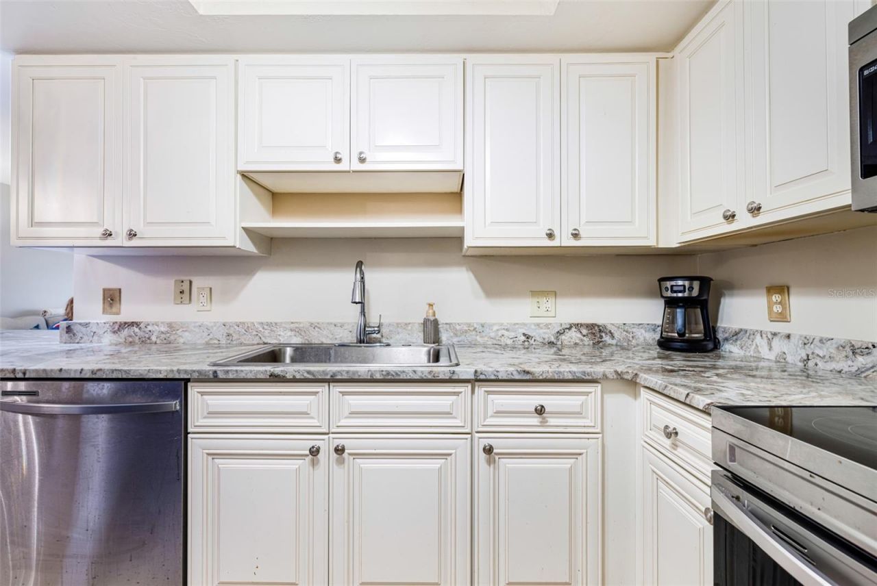 17025 Golfside Circle, Unit 303, Fort Myers, FL 33908 Photo