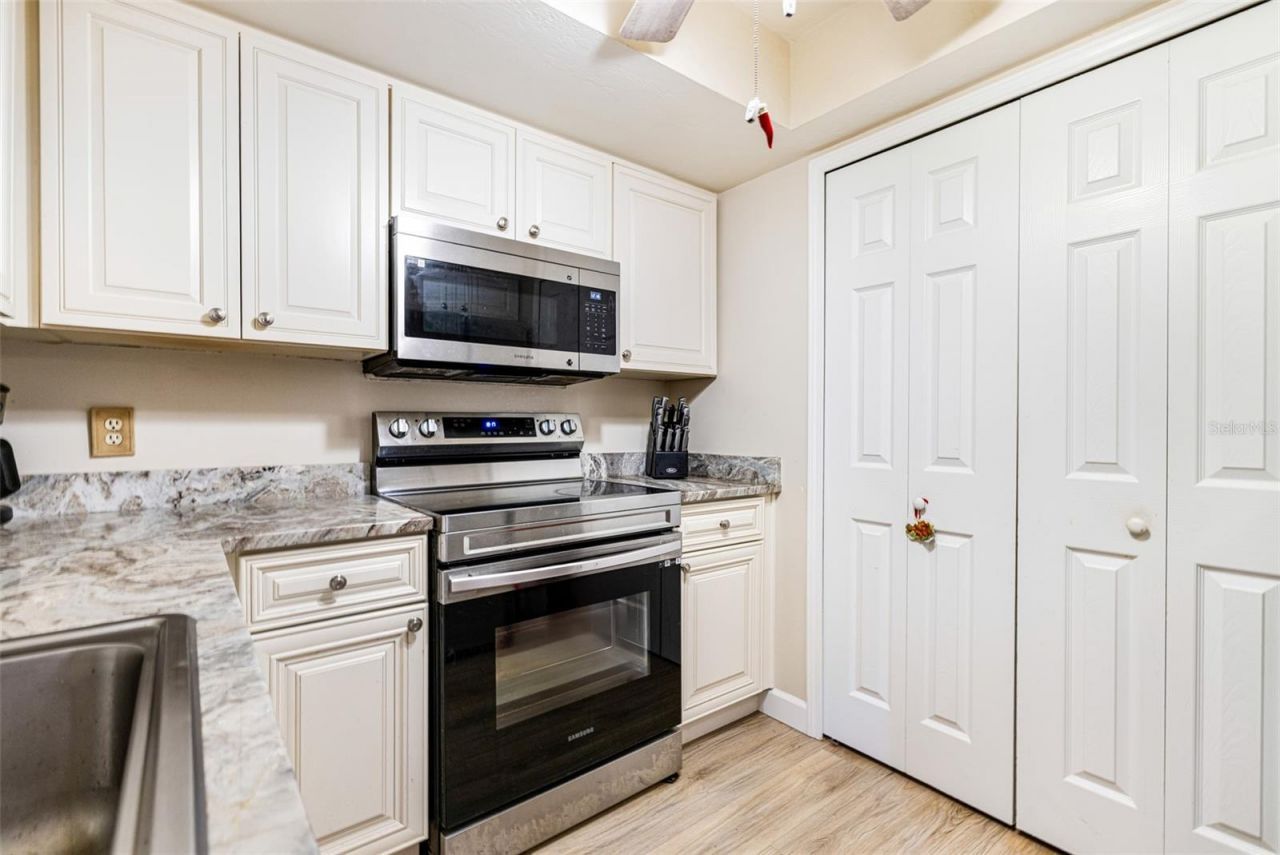 17025 Golfside Circle, Unit 303, Fort Myers, FL 33908 Photo