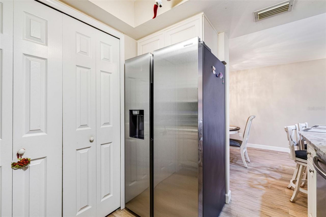 17025 Golfside Circle, Unit 303, Fort Myers, FL 33908 Photo