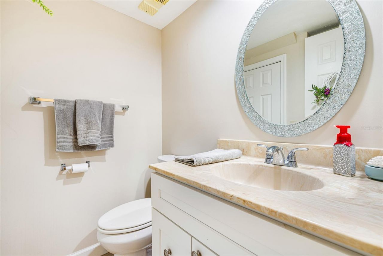 17025 Golfside Circle, Unit 303, Fort Myers, FL 33908 Photo