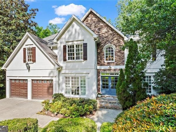 1169 Dawn View Lane NW, Atlanta, GA 30327