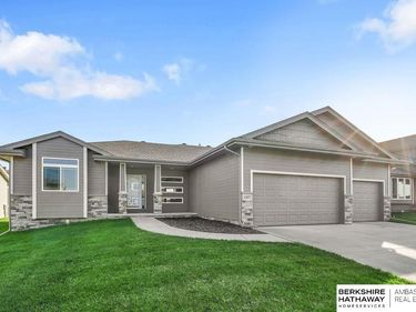 11230 N 162nd Street , Bennington, NE 68007