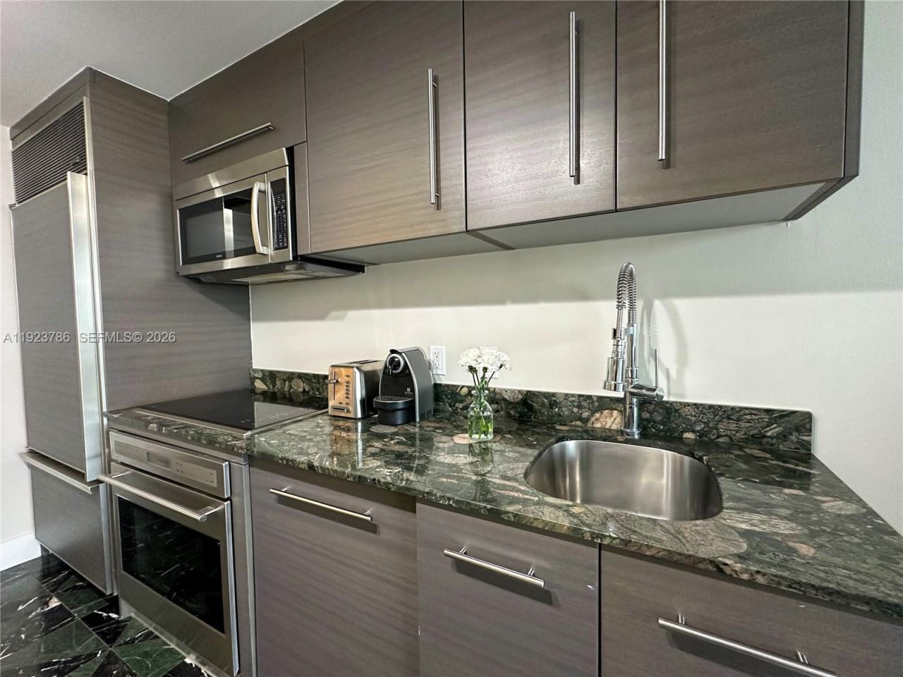 485 Brickell Ave, Unit 4405, Miami, FL 33131 Photo