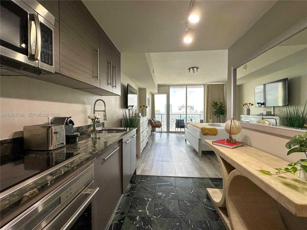 485 Brickell Ave, Unit 4405, Miami, FL 33131 Photo